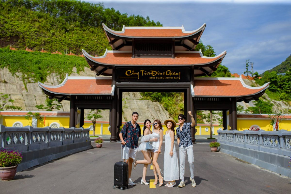 Núi Thành Travel